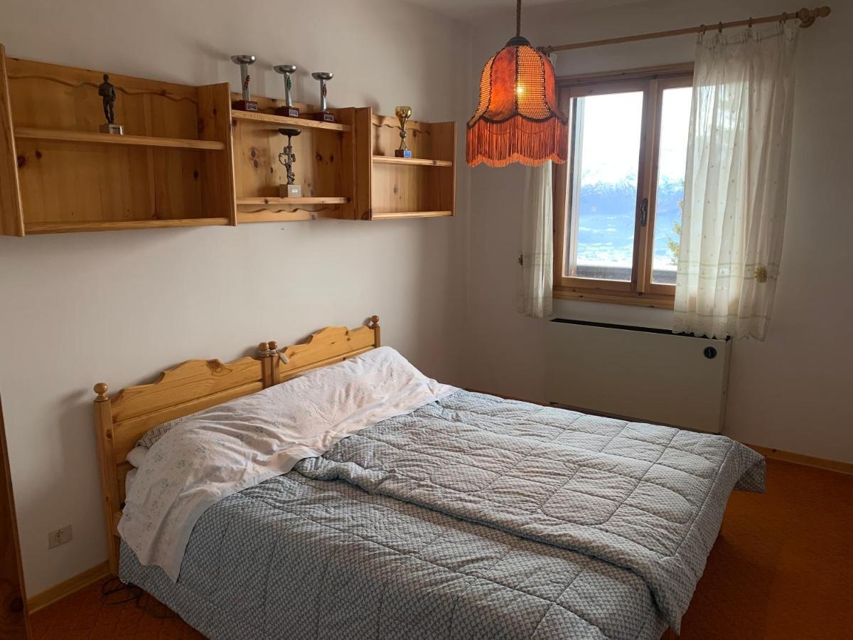 Appartamento Tipico Vista Dolomiti ネヴェガル エクステリア 写真